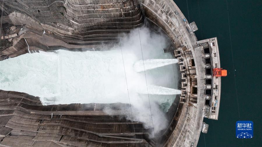 （圖文互動）（14）“中國經濟發展前景一定會更加光明”——習近平總書記引領統籌推進高質量發展和高水平安全述評